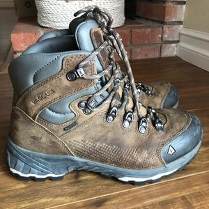 Women’s 8.5 Vasque Hiking Boots